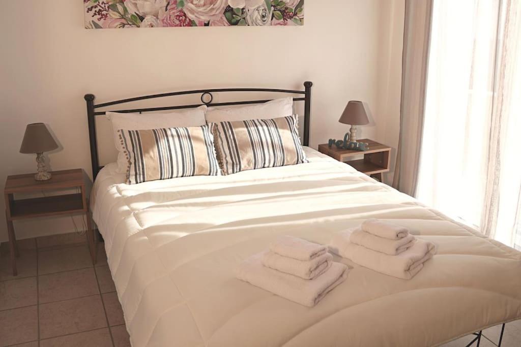Fina'S House Villa Corinth ภายนอก รูปภาพ